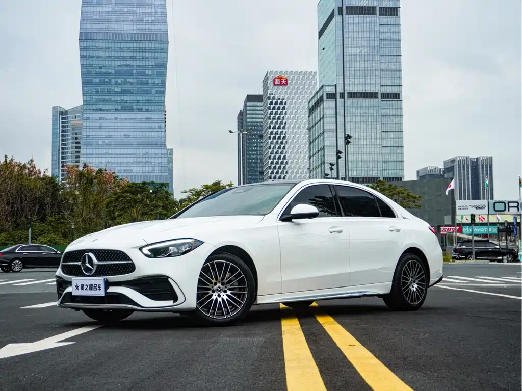 Mercedes-Benz C-Class 2023 — фото 1