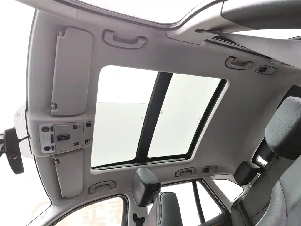 BMW X1 2012 — фото 14