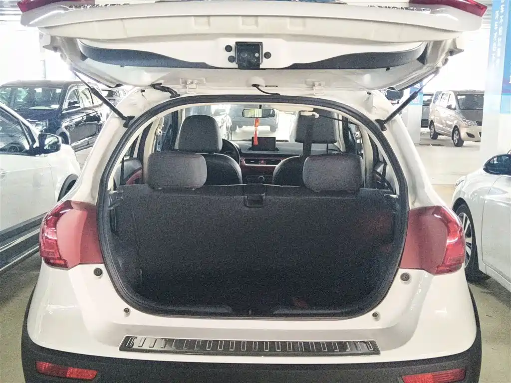Haval H1 2015 — фото 19