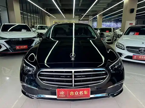 Mercedes-Benz E-Class 2022