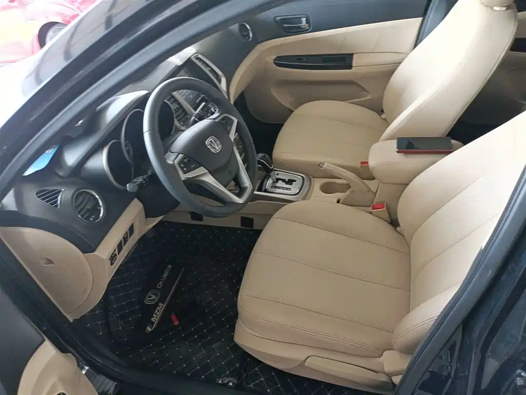 Changan Eado 2016 — фото 15