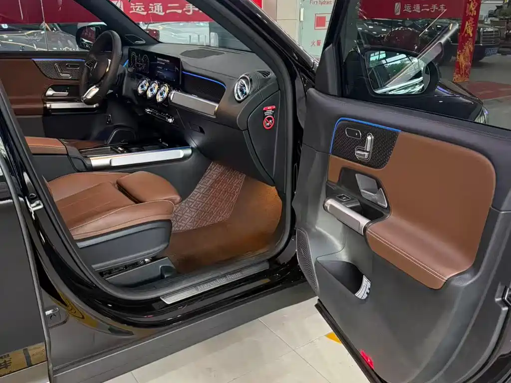 Mercedes-Benz GLB 2025