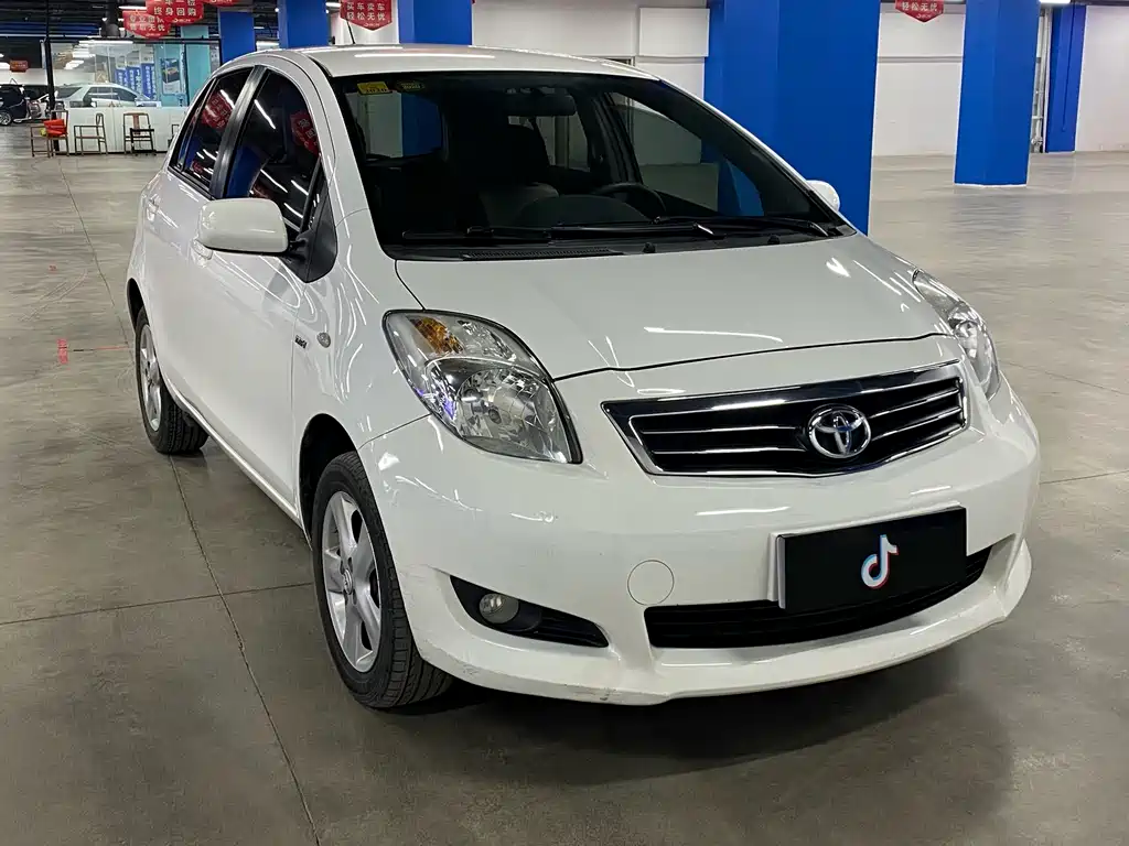 Toyota Yaris 2012