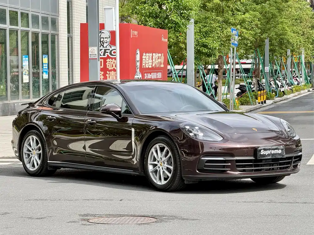 Porsche Panamera 2018 — фото 3