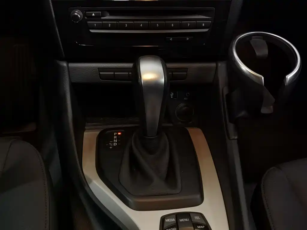 BMW X1 2013 — фото 13
