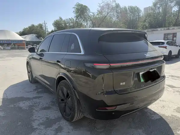 Li Auto L7 2025