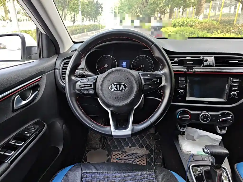 Kia KX CROSS 2019 — фото 11
