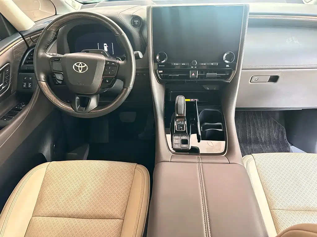 Toyota Alphard 2024 — фото 11