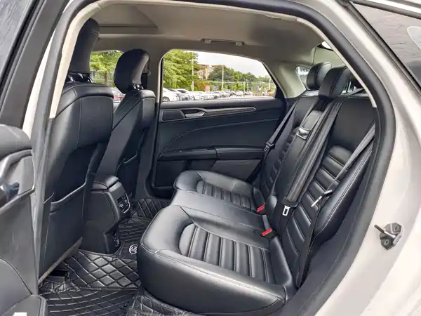 Ford Mondeo 2022