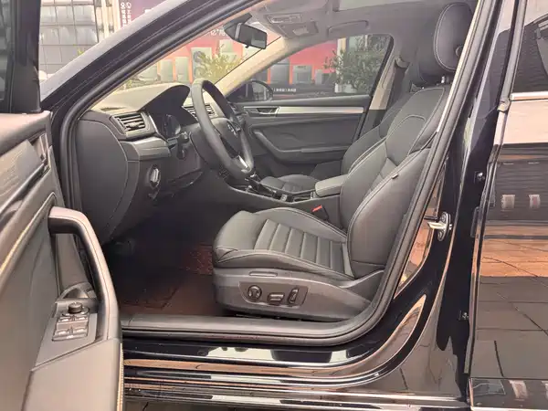 Skoda Superb 2023