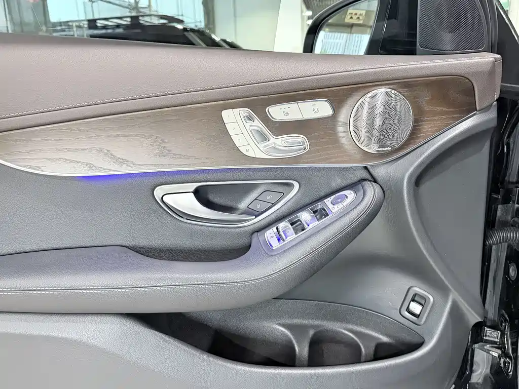 Mercedes-Benz GLC 2022 — фото 8