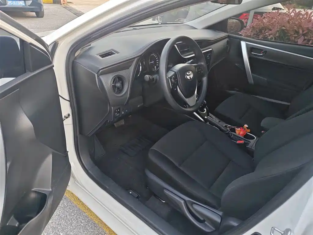 Toyota Levin Twin Engine E+ 2019 — фото 17