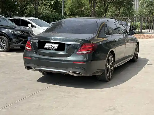 Mercedes-Benz E-Class 2016