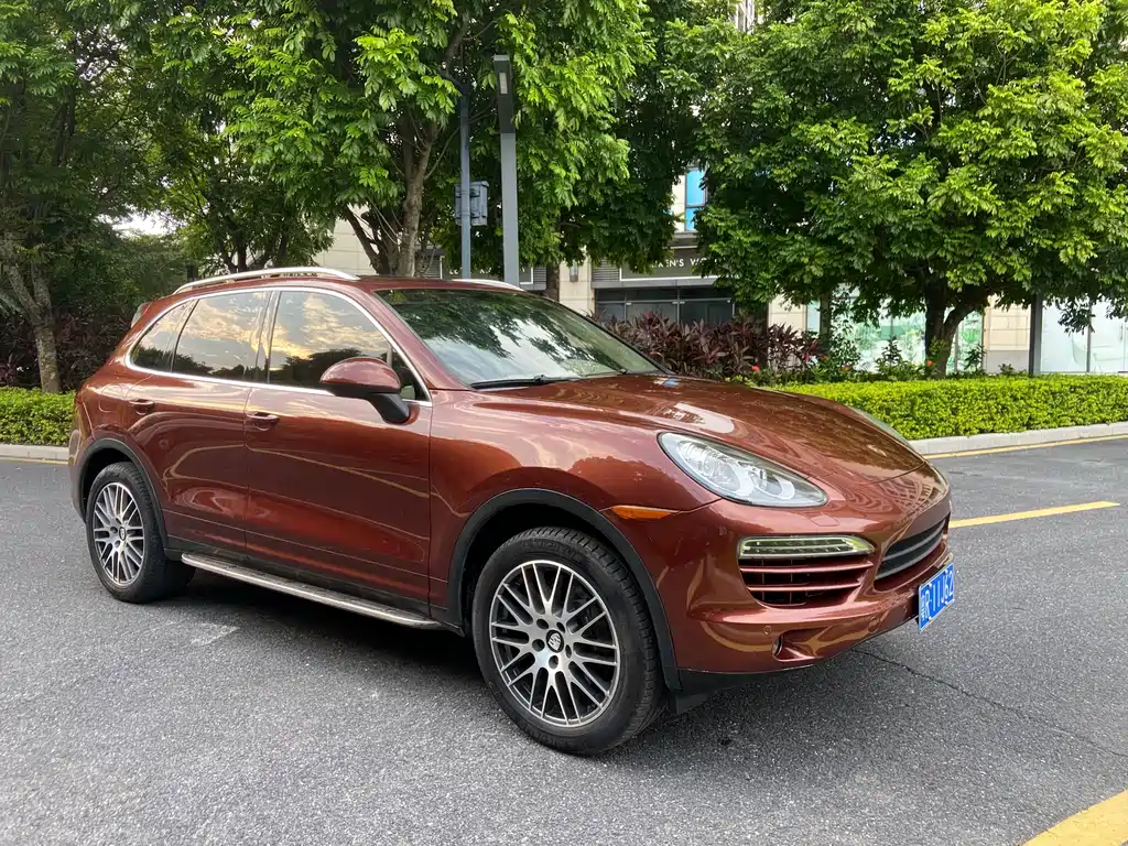 Porsche Cayenne 2013 — фото 2