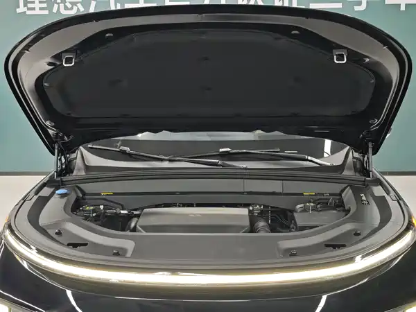 Li Auto L8 2023