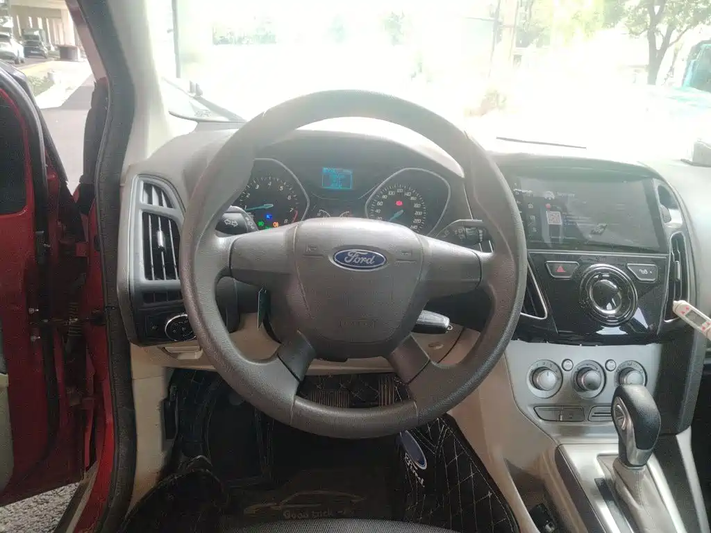 Ford Focus 2014