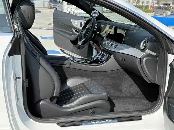 Mercedes-Benz E-Class 2021