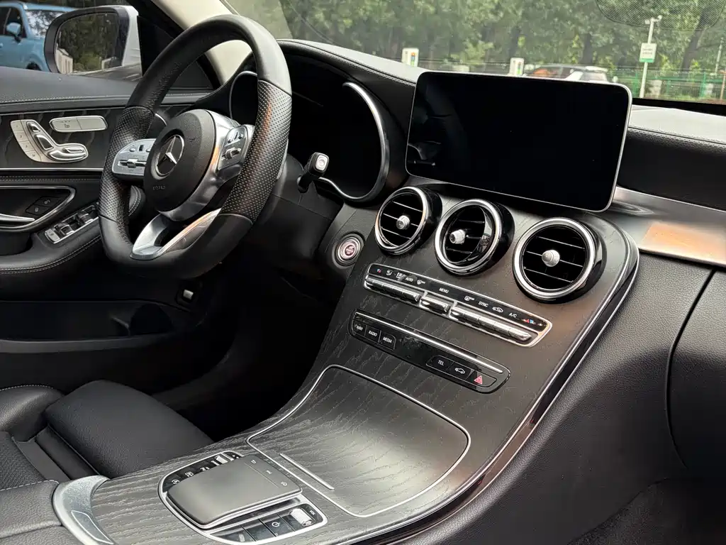 Mercedes-Benz C-Class 2020 — фото 11