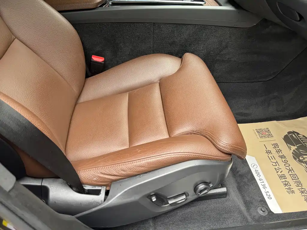 Volvo XC60 2022 — фото 11