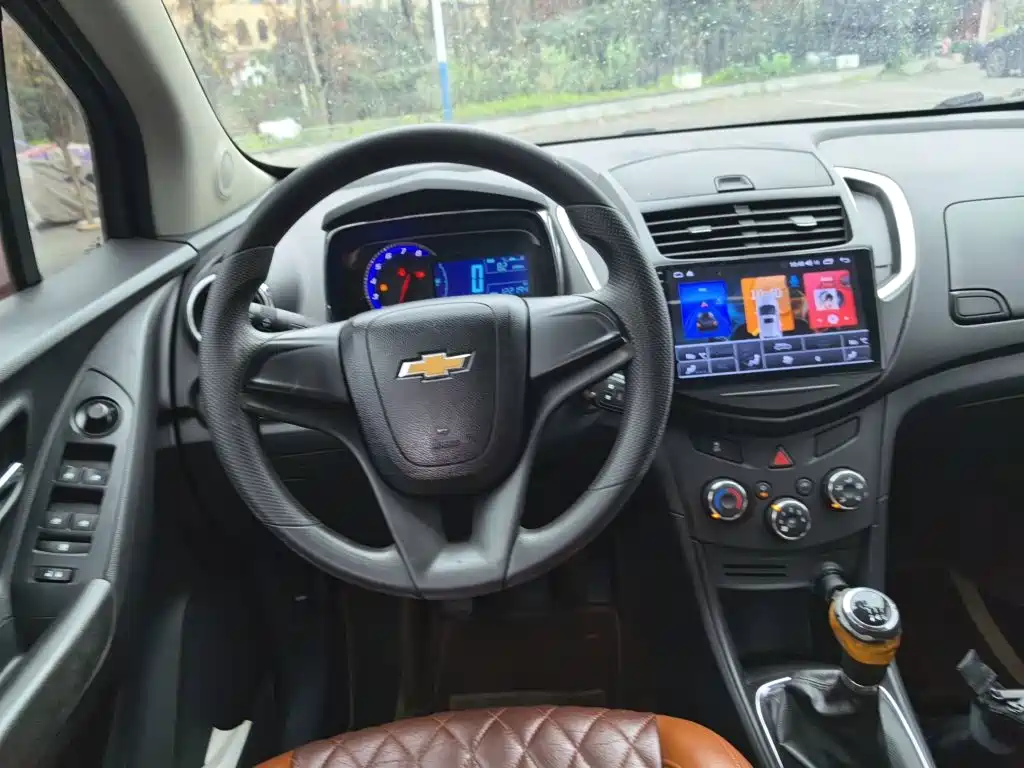 Chevrolet Trax 2016 — фото 11