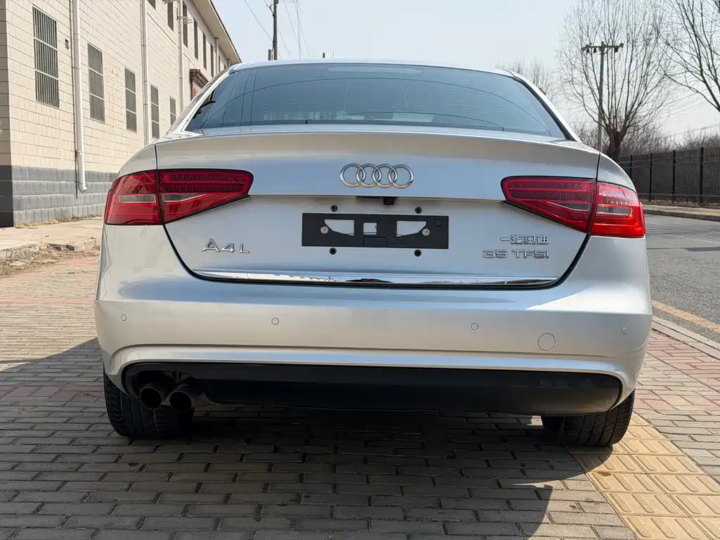 Audi A4L 2014