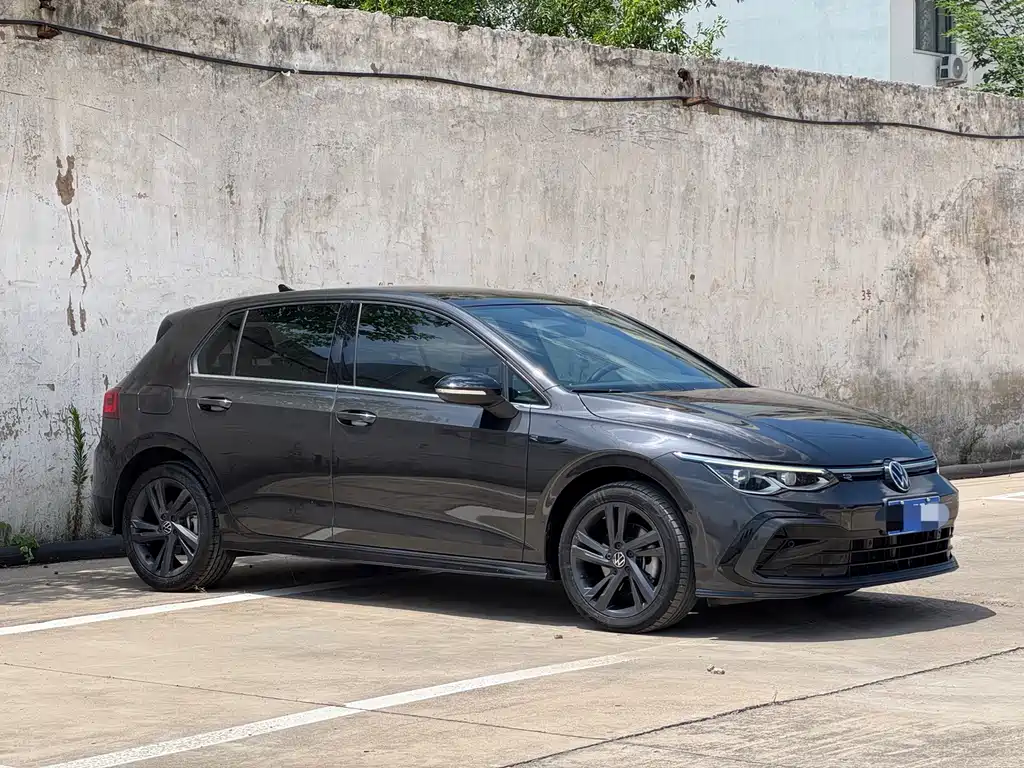 Volkswagen Golf 2022