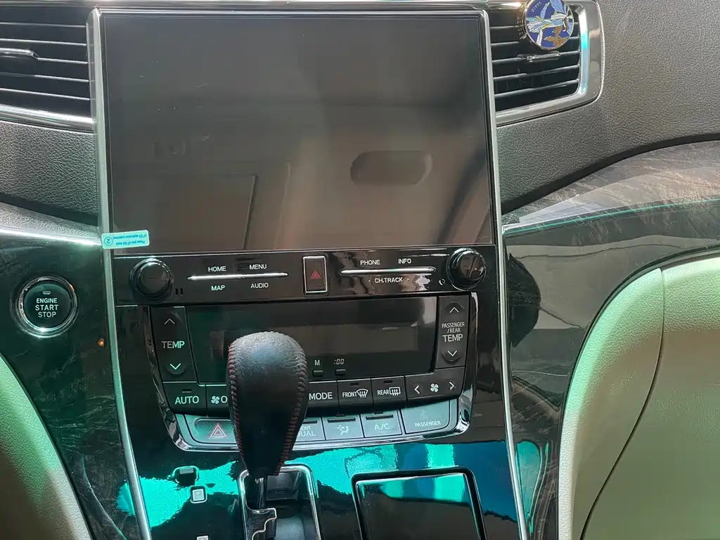 Toyota Alphard 2013 — фото 12