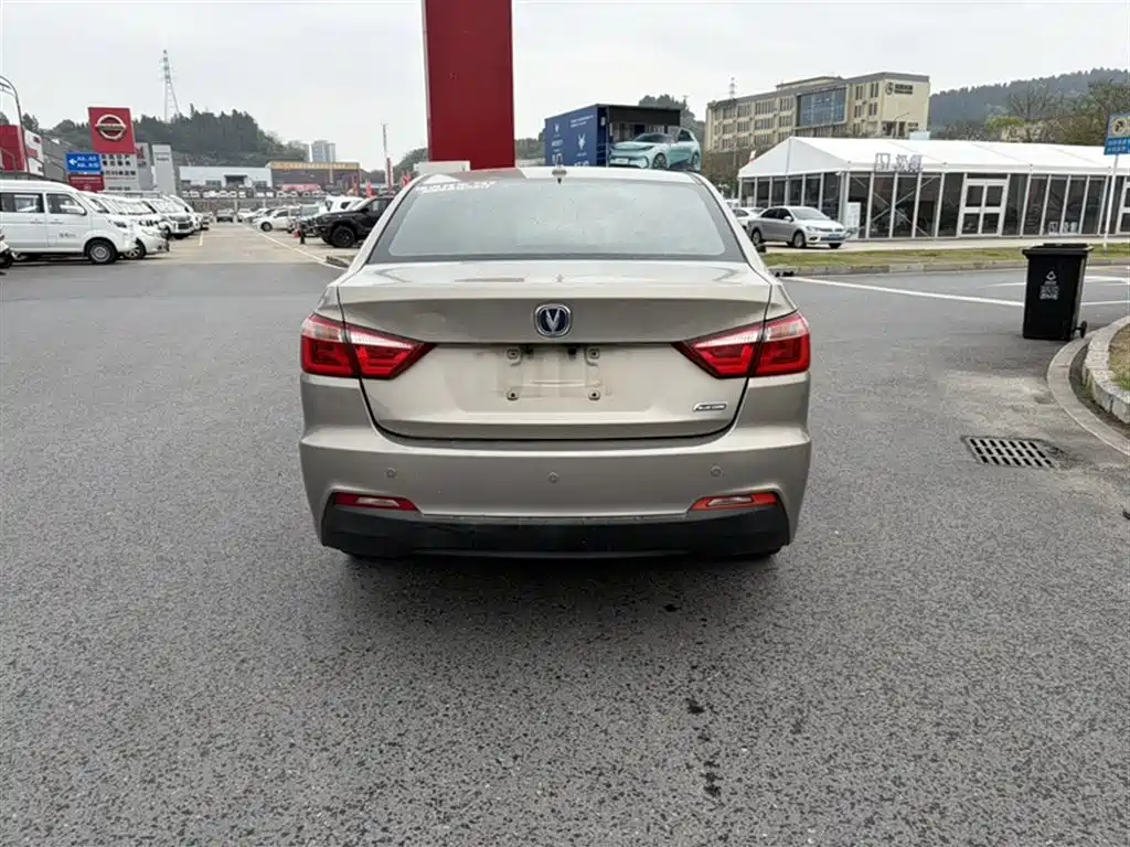 Changan V7 2017 — фото 10