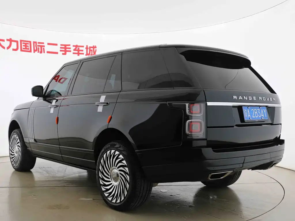 Land Rover Range Rover 2015 — фото 15