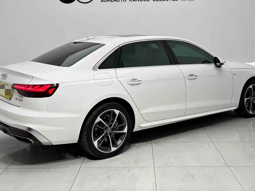 Audi A4L 2021