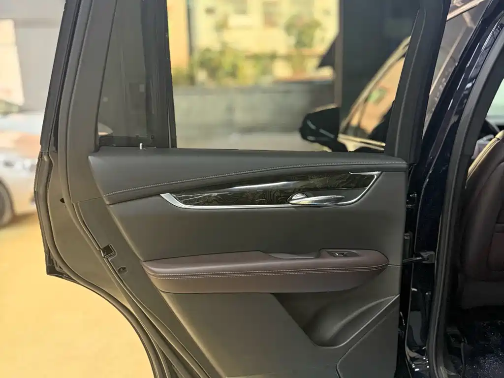 Cadillac XT6 2021 — фото 22