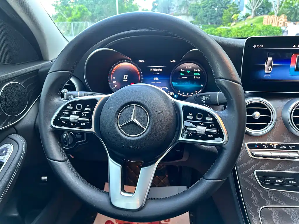 Mercedes-Benz C-Class 2021 — фото 16