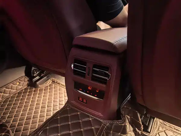 BMW 3 Series 2024