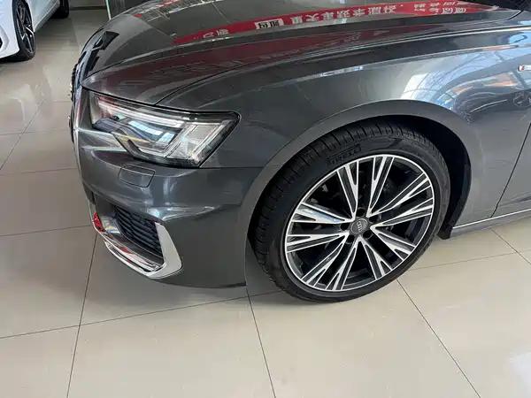 Audi A6L 2021