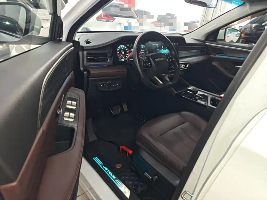 Jetour X90 PLUS 2024 — фото 16