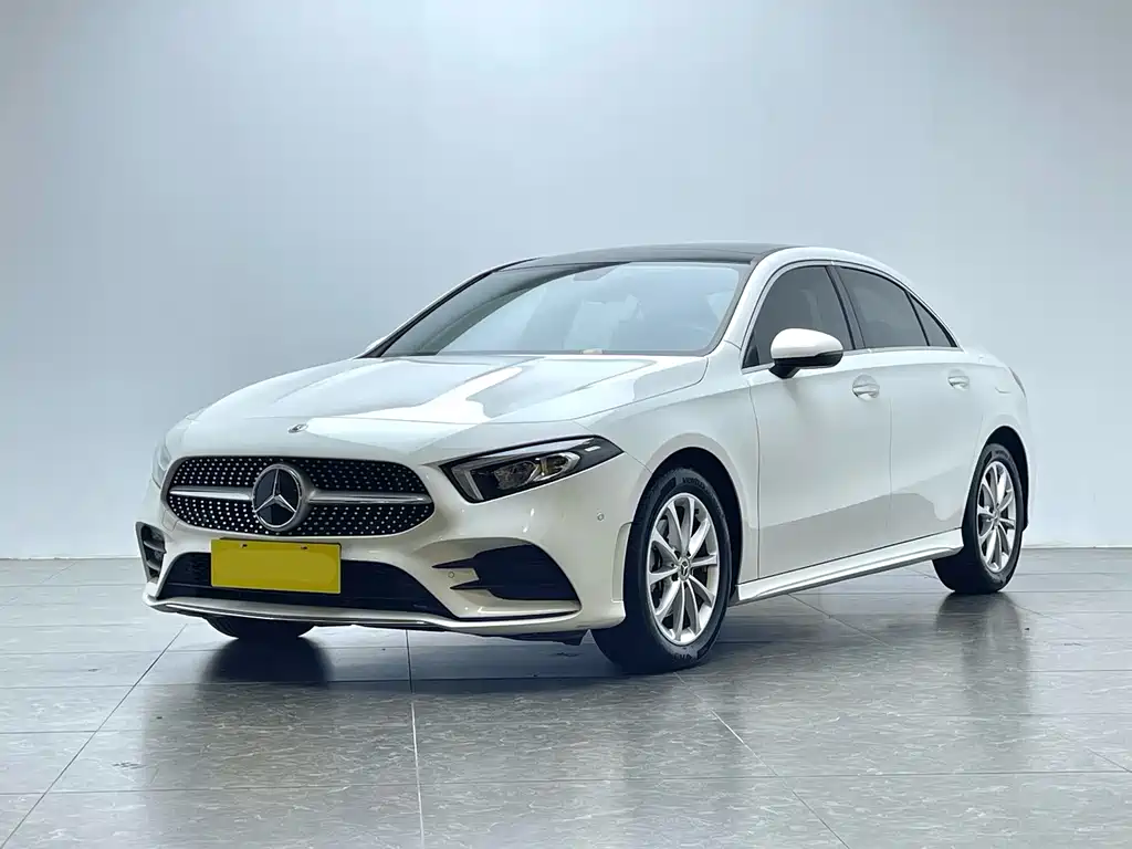 Mercedes-Benz A-Class 2022 — фото 1