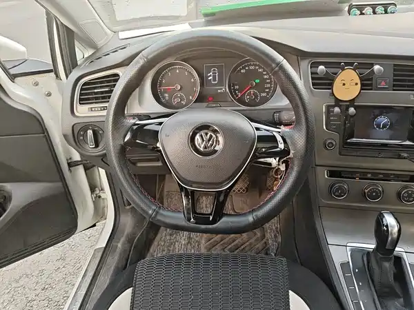 Volkswagen Golf 2016