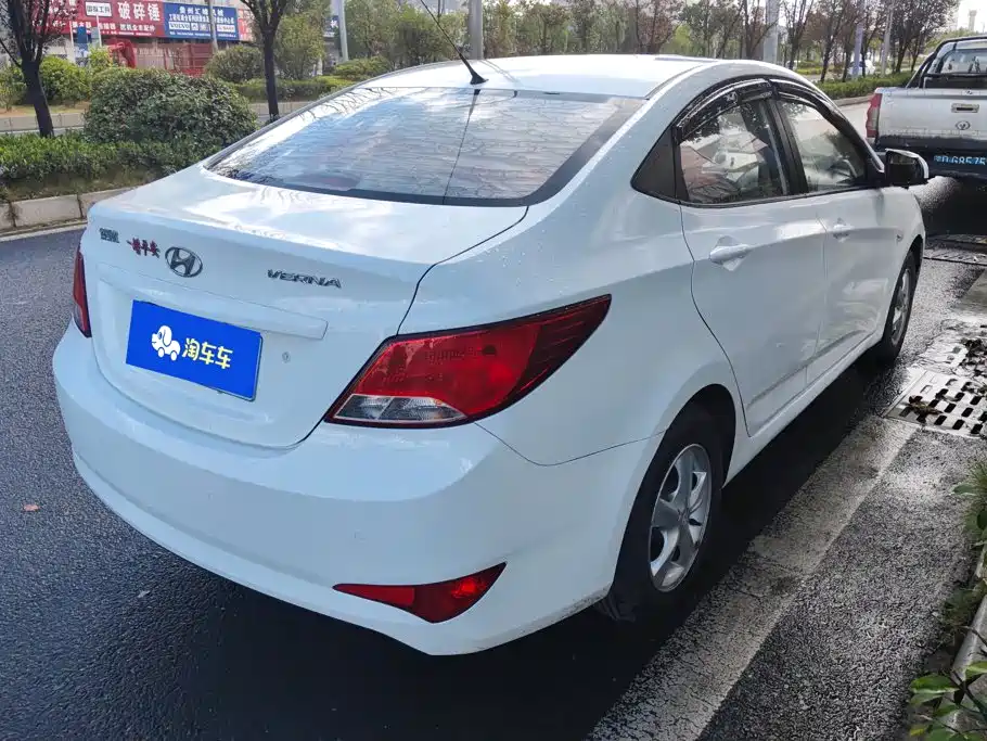 Hyundai Accent 2016 — фото 3