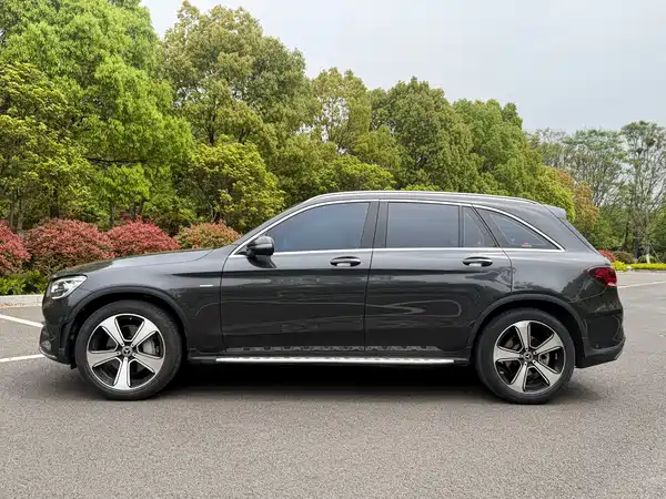 Mercedes-Benz GLC 2022