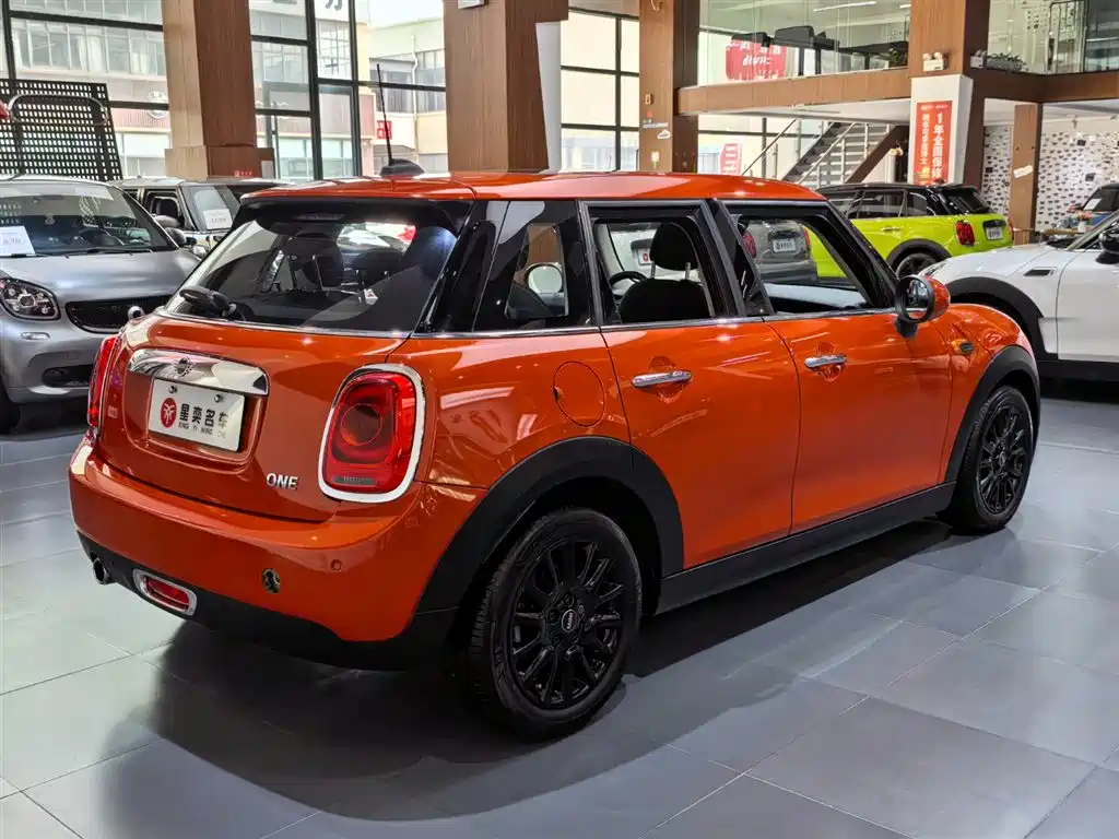 MINI Mini 2019