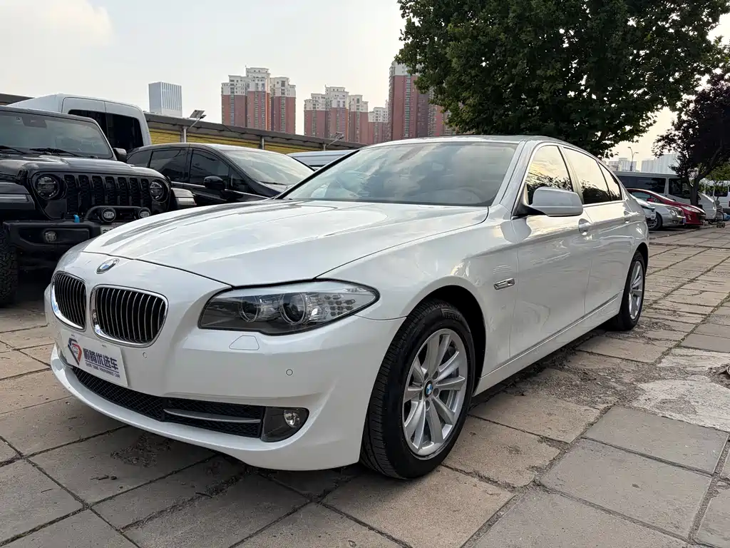BMW 5 Series 2012