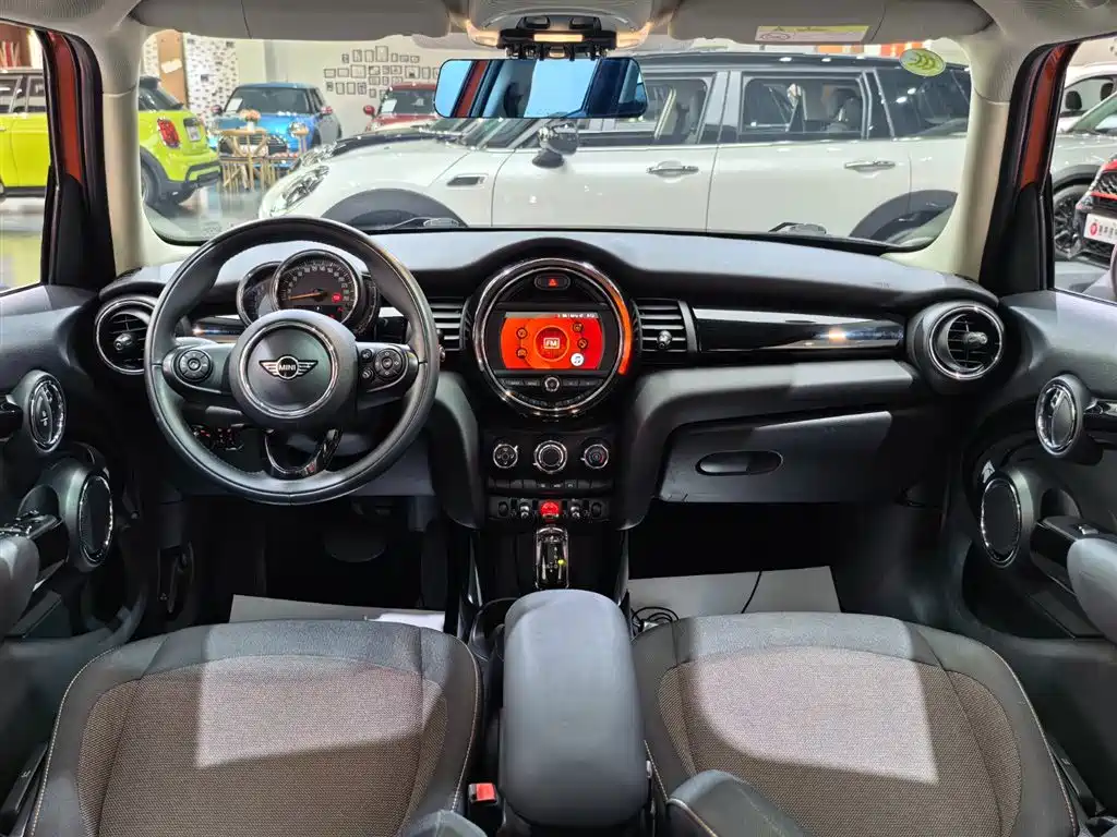 MINI Mini 2019