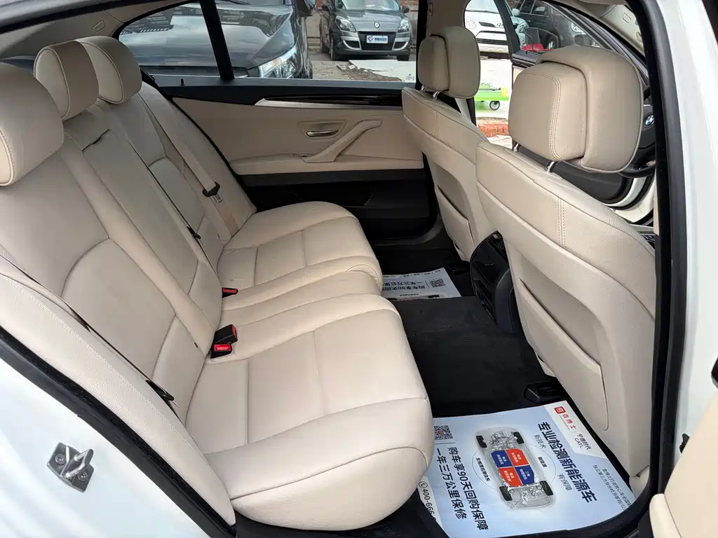 BMW 5 Series 2012 — фото 20