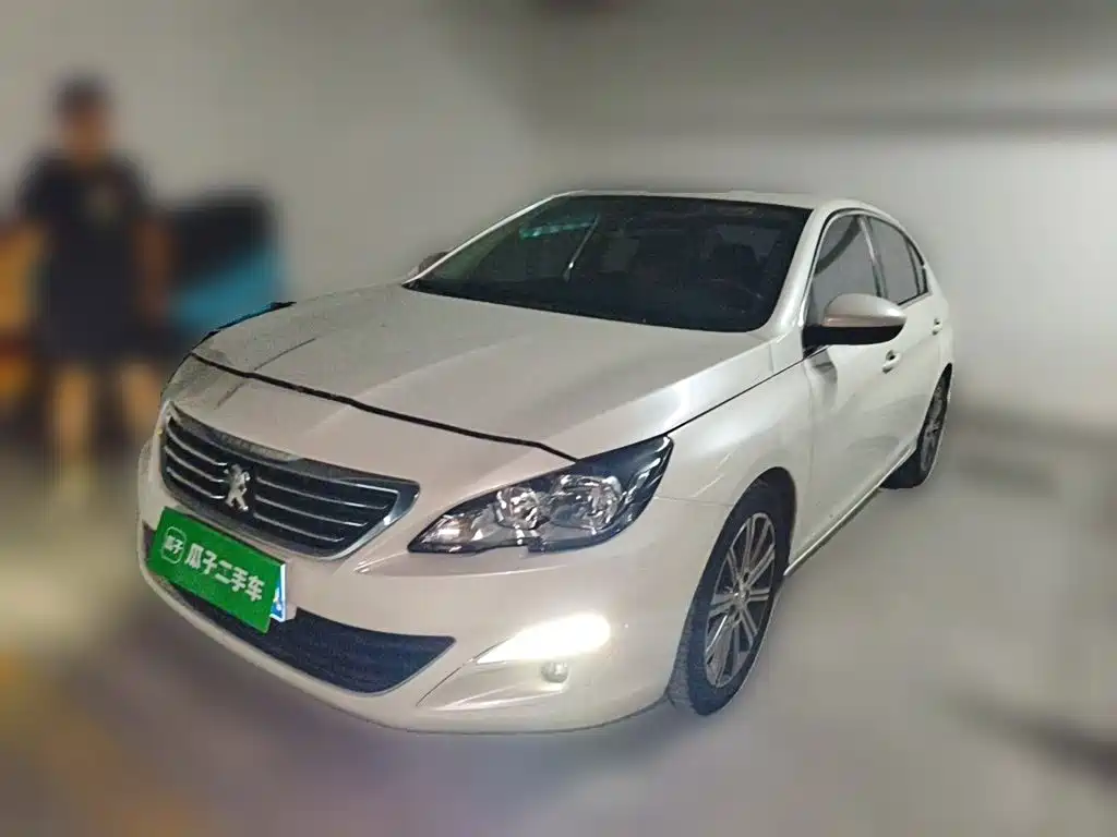 Peugeot 408 2015