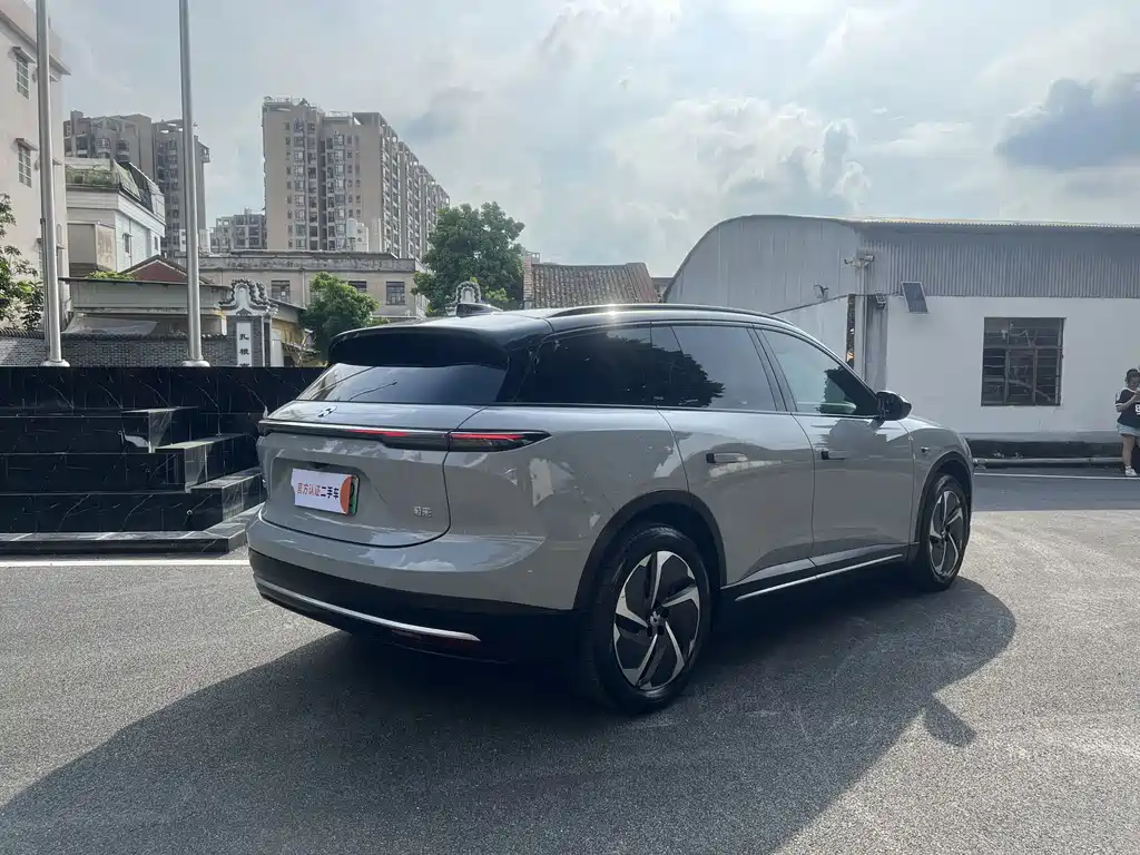 NIO ES6 2025