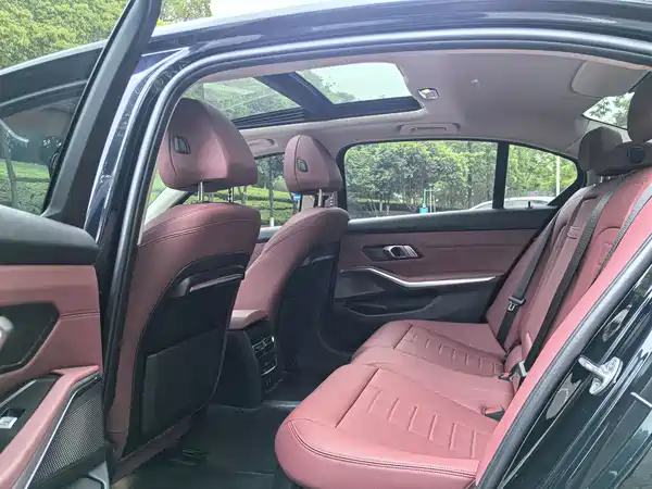 BMW 3 Series 2021