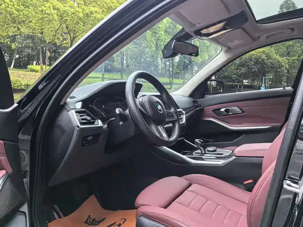BMW 3 Series 2021