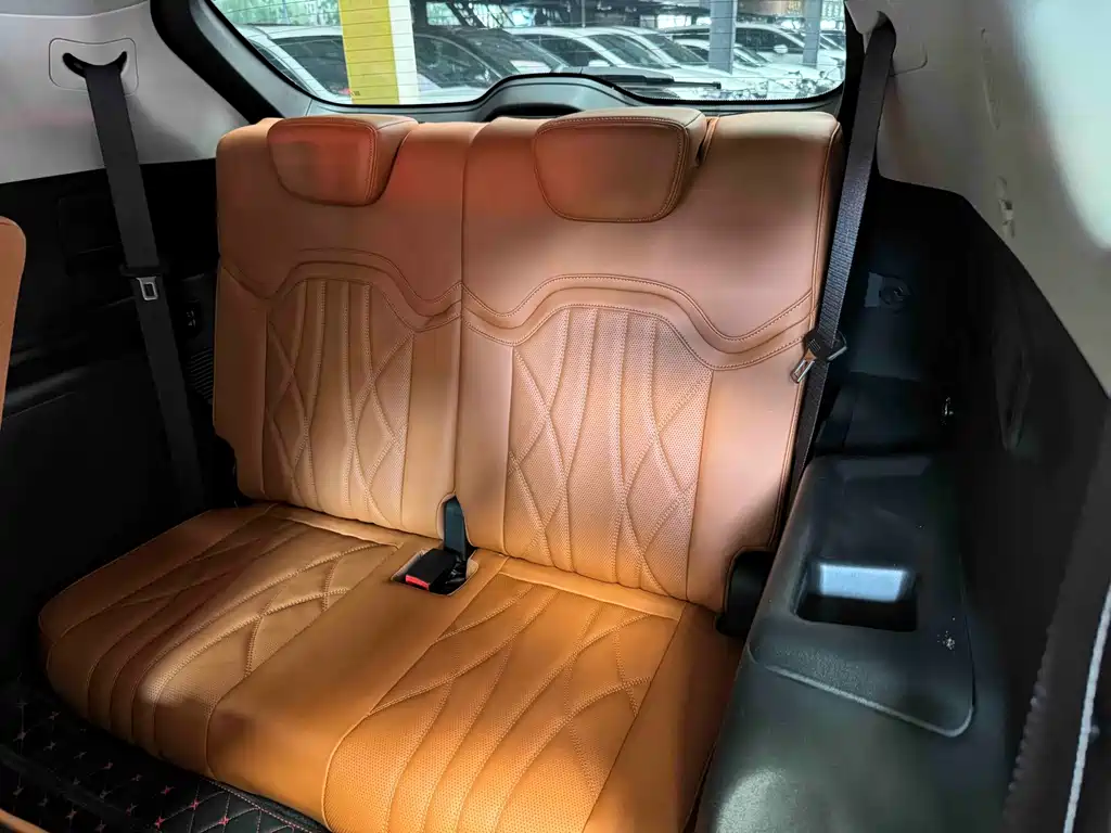 Jetour X70 C-DM 2025 — фото 9