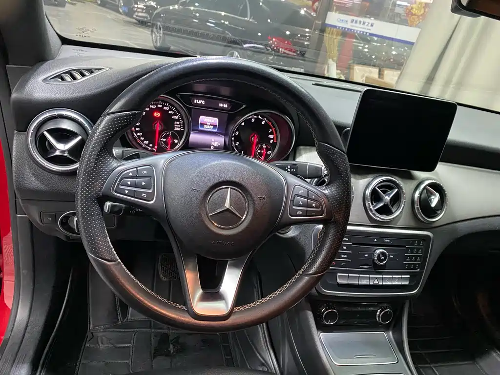 Mercedes-Benz CLA 2018 — фото 8