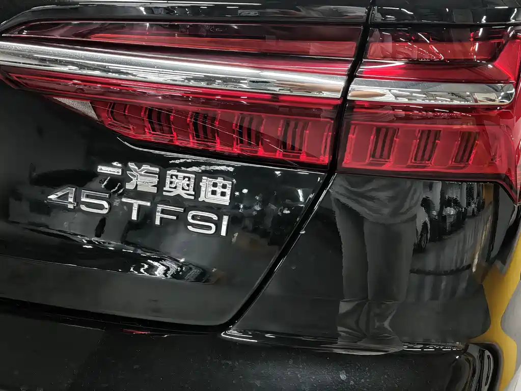 Audi A6L 2023 — фото 13